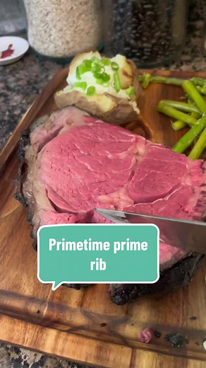 Don’t make these two huge mistakes when cooking a prime rib! and remember if you’re using my 500° method and turning the oven off the roast is actually resting in the oven while cooking so you don’t not need to rest for an additional 30 minutes! #meatdad #primerib #meat#christmas #daddydust #letsgo