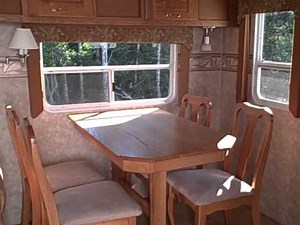 2009 Arctic Fox 26X travel trailer
