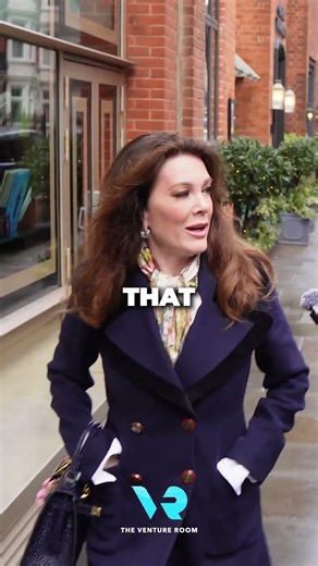 Asking Millionaires How they got rich, Interviewing Lisa Vanderpump #streetinterviews #millionaire