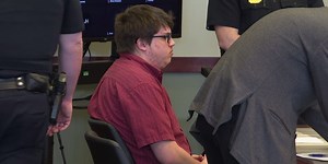 Vt. man charged in murder of police officer wants out of jail