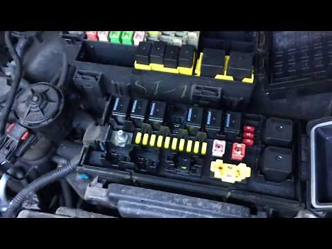 Jeep owners MUST watch. Air bag light on?