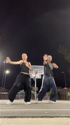 Falling Down 🔥💥 #dance #tiktok #dancer #dancechallege #trending #viral