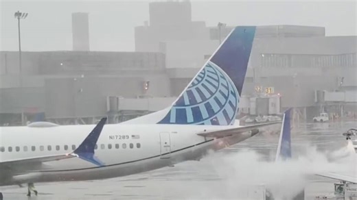 Flights cancelled out of Pittsburgh International Airport due to massive winter storm