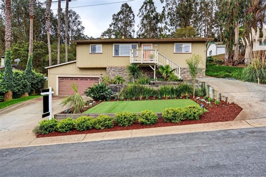 6870 Lakeview Dr, Salinas, CA 93907 - MLS ML82034494 - Coldwell Banker