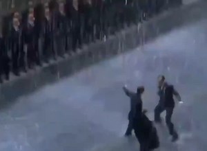 389K views · 11K reactions | A peek at how they created all the Smiths for the iconic final showdown between Smith and Neo in "The Matrix Revolutions" 2003. #CinemaOnlineMY #TheMatrix #TheMatrixRevolutions #BehindTheScenes  @ TimeTriping on X | Cinema Online | Facebook