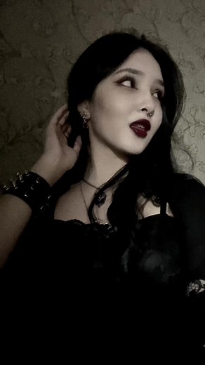 tgk : vampynr #goth #foryou #gothicvampiregirl #gothic #vampirestyle #vampiregothic #vampire #gothtok #fyp #vamptok #bloodygirl #gothicstyle