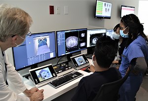 Adaptive PULSAR radiation is helping us outsmart tumors, cancer | Cancer | Discovery | UT Southwestern Medical Center