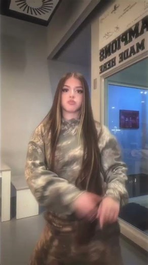 She is so Pretty:This Eddit ist Okay:@zah1de #eddit #vsp #zahide