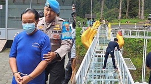 Imbas Insiden Jembatan Kaca Pecah Tewaskan Wisatawan, Kini Pemilik Jadi Tersangka - TribunHealth.com