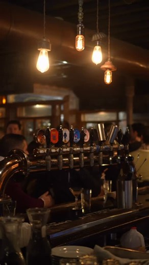 Presidents’ Day at Fraunces Tavern. Live music in the Independence Bar tonight from 6–9pm, with Happy Hour running until 7. An evening of music in a space that has witnessed generations of American history. | Fraunces Tavern Restaurant