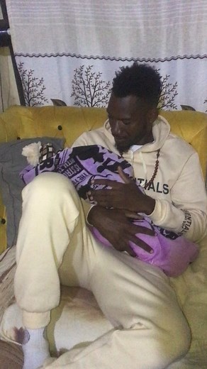 5.3K views · 155 reactions | Do u know that I never use to love childrens that much but the moment my wife became pregnant kaya che ka love ❤️ in me baby’s become very big the way I love ❤️ Ruth I can’t understand it Good evening from our simple celebrity house in chipata city | Chizzy Zambia | Facebook