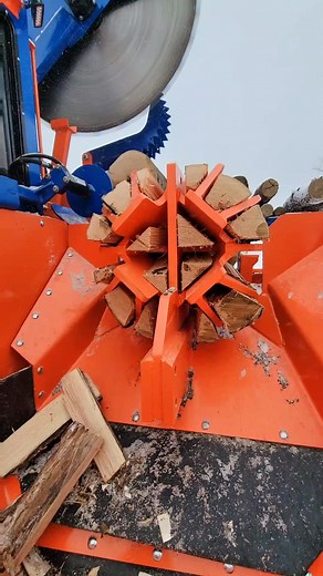 Choose your weapon! Eastonmade Wood Splitters! 613-812-3213 www.eastonmadewoodsplitters.com #woodsplittter #firewood #eastonmadewoodsplitters #heavyequipment #logsplitter #fulllineup #worldsbest #treecare #arborist #firewoodprocessor