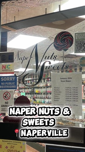 We recently stopped by Nape Nuts & Sweets and this candy store has everything from chocolate, caramels, gummies, popcorn, and so much more. It’s so many options! I got some of the chocolate turtles and they were amazing! 📍Naperville Open daily ————————————— #chicagocontentcreator #candystore #naperville