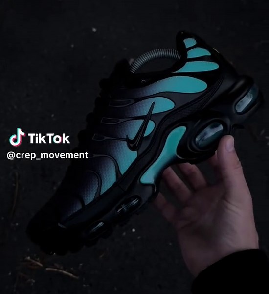 AURORA GREEN Sneakers Now Available at CREPMOVEMENT