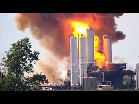 ROCKET FAIL: A violent Raptor engine explosion at SpaceX factory ahead of delayed Starship IFT-12