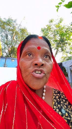 1.6M views · 42K reactions | Mummy ko apni kamyabi proof kar diya 藍 #comedyreels #funnyreels #DesiComedy #nrkcomedyvines | NRK comedy VINES 06 | Facebook