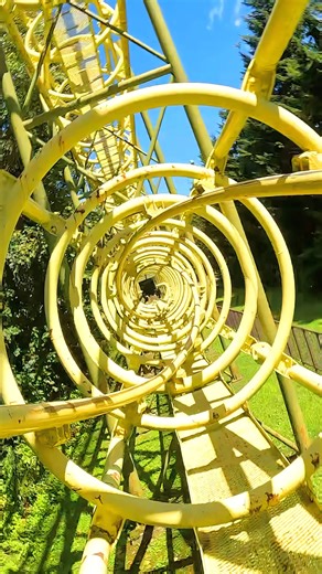 Jesiah 🤘🏽 National Coasters® on Instagram: "World’s Most EXTREME Inversion?! 😱 Ultra Twister is INSANE! ⚠️🎢 🎥: National Coasters® Coaster Name: Ultra Twister • Park Name: Rusutsu Resort • Fun Fact: Ultra Twister II is the only one of its kind ever made. While there are other Ultratwisters, this one in particular included the addition of a Dive Loop, allowing for the following two inversions to be the fastest of their kind ever built. • Opening Date: Sometime in 1989 • Closing Date: Still in