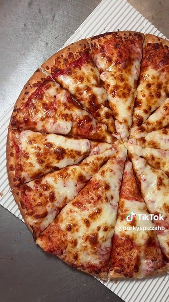 Porky’s Pizza cheese pizza review