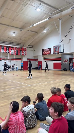 The best play of the game ❤️ A huge thank you to everyone who supported the Junior High Class by purchasing tickets. Your generosity helps make their events and activities possible, and we are so grateful for our ACS community! ❤️ #67 #thecrowdgoeswild | Angleton Christian School