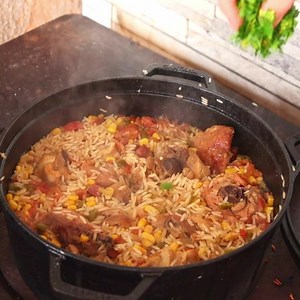 20 reactions · 16 comments | C'est ainsi que nos grands-mères cuisinaient sur la cuisinière à bois. | Recettes Master TV | Facebook