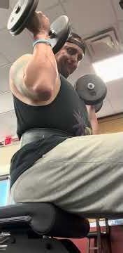 Grow arms this way #grow #arm #fit #muscle #mind #music #muscle