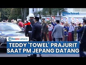 Detik-detik Mayor Teddy Gercep Ingatkan Prajurit TNI untuk Bergeser saat PM Jepang Tiba di Istana