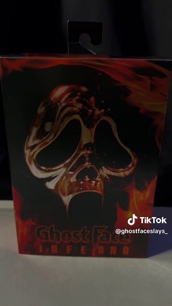 NECA Ghostface Inferno Figure: Unboxing & Review