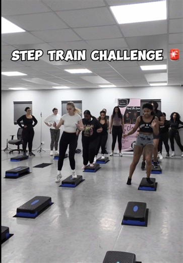 Step N Flex hopped on the Step Train Challenge 🔥 We started off strong… but then the choreo flew out the window 😅 All that matters is we had fun! (Well done to our regular student Chloe who proceeded to the end of the challenge 👏🏽🌟) #stepclass #steptraining #stepchallenge #challengeaccepted #leanback