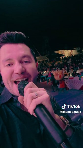Gracias a toda mi gente de #Acatlan por la mágica noche de ayer, cantamos y disfrutamos todos juntos en La Expo Feria De Acatlán. ¡Nos vemos pronto! #MemoGarza #APocoNo #foryou #viralvideo #tendencia #musica #fyp #viraltiktok #tiktok #musicamexicana🇲🇽