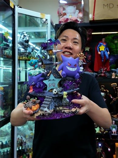 Siape cakap nak carik present untuk lelaki susah? 😝 @figurineland88 ade macam-macam present korang boleh pilih! Harga mur-mur plak tu! 📍 684 Hougang Ave 8, #01-991A ⏰️ Mon-Sun, 1-8pm Jangan lupe quote 'ALKISAH' untuk dapat additional 10% off tau 🤗 #alkisahproductions #aktcg #figurineland #anime