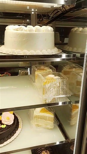 Sino may gusto nito? #cake #yummy #favorite #subscribe #ytshorts