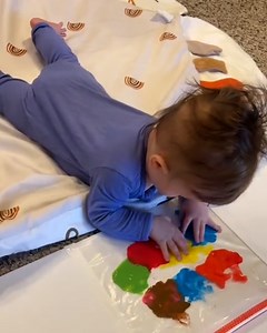 These easy baby activities are perfect to help with early development 👍 | Lessons Learned In Life