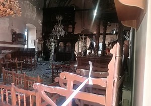 Limassol: Fire causes extensive damage to historic Ayios Mamas church (photos, video)