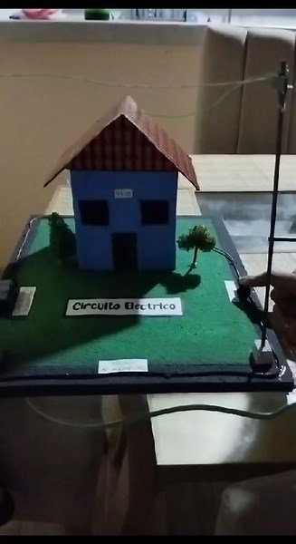 Maquetas de Circuitos Eléctricos en Arquitectura