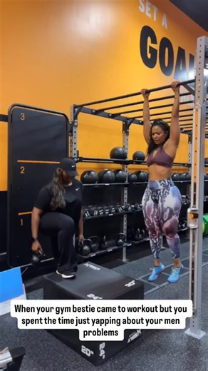 Tag your Friend/ Client that does this during workouts 🫣😩🤣 Cause Gym is Therapy too!! 🤪 Did you download my Free Holiday Giveaway Workout Plan yet? ! Go to the link in my bio or stories and get this free limited time only plan to jumpstart your goals for the next four weeks!💪🏽 and share it with your gym bestie! The Slim Thick Booty Sculpt Program will help your hourglass shape, even when fat loss feels slow ✔️ Workouts that fit a busy, high-stress schedule ✔️ A plan that works with your bo