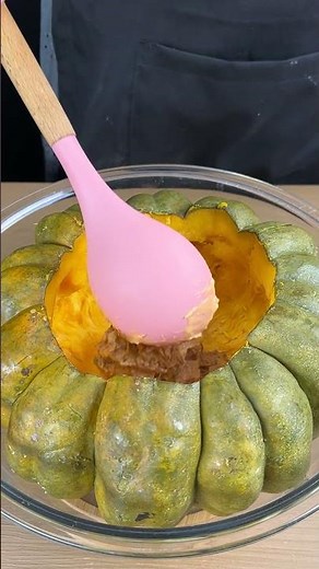 A chef taught me how to make this delicious stuffed pumpkin.