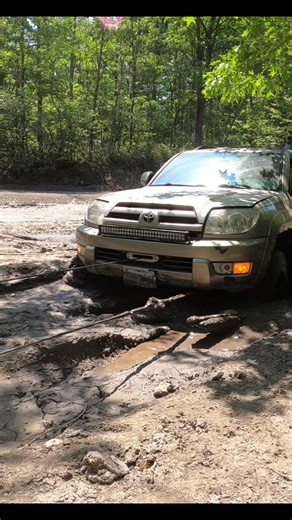 Toyota 4 runner winching