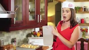 Join Ivy as she visits her local Krispy Kreme Doughnuts then heads home to whip up the ultimate Southern indulgence. Get the recipe: https://trib.al/Y1nNvxK | Southern Living