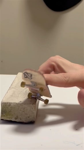 Weekend sessions. #fingerboard #fingerboardclips #fingerboarding #fingerboardedit #hobby