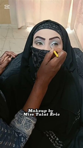 Arabic Eye Makeup Look | Stunning Glitter Eyes by Miss Talat Eric ✨
