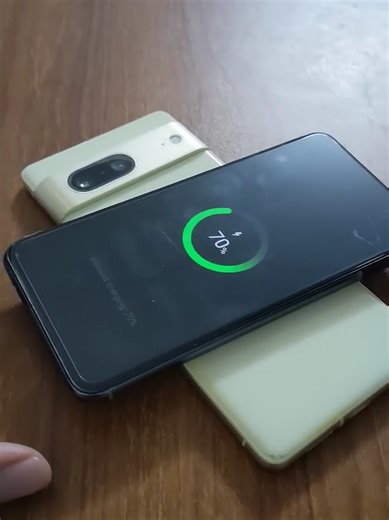 How to Enable Wireless Battery Share on Pixel Phone