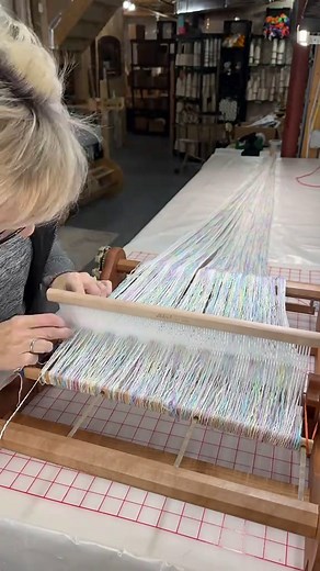For those just starting their journey, learn to weave with a rigid heddle loom, which is the perfect tool for weaving for beginners. This makes learning how to weave simple and makes handweaving accessible. Consider this essential advice for your diy weaving projects! 🧶#beginnerfriendly #weaving #rigidheddleloom