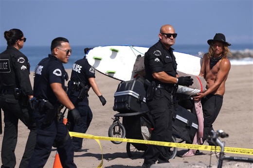 Gang fight erupts at Los Angeles surf beach as 15-year-old boy is shot (video)
