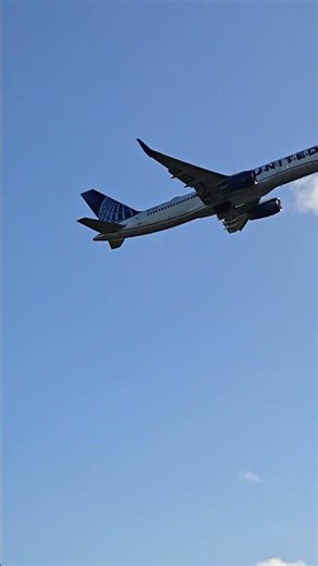 United Airways B757 FULL Thrust Take off From Dublin Airport (DUB)