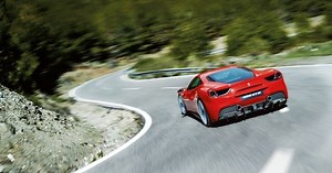 3.9L Ferrari V8 Takes International Engine of the Year Honors