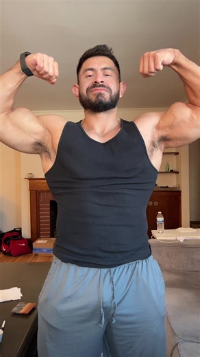 Mateo Muscle (@mateomuscleofficial)’s videos with Big Guy - from
