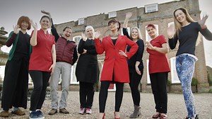When is Extreme Diet Hotel on Channel 4, who is presenting, where is it located and can I visit the mansion?