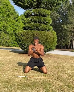 This martial artist is defying gravity. This takes some serious strength and dedication 😱💪 | LADbible