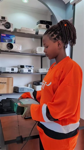 Acer projectors best for presentation in schools , churches etc #fypシ゚viral #projectorhubuganda #projector #tiktokviral #school