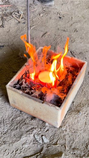 Akane Oishi / 大石 茜 on Instagram: "🍁 #備前焼 #備前 #岡山 #陶芸 #引き出し #マグ #pottery #ceramics #bizen #bizenware #tguinomi #japan #woodfired #woodfiredceramics #art #hikidashi #cup #mug"